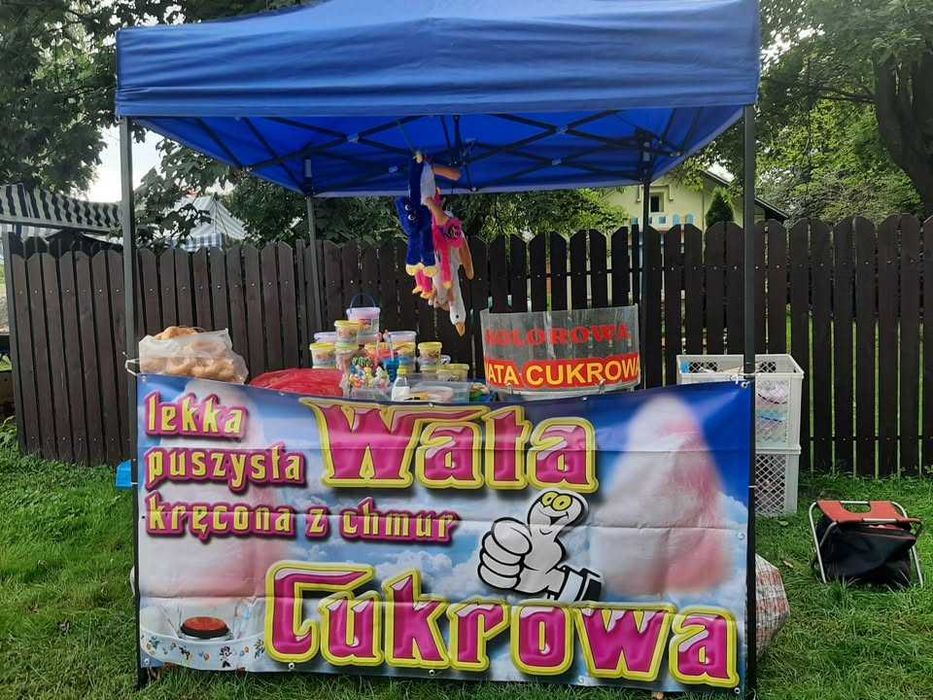 Stoisko z zabawkam wata cukrową balony z helem -Festyny imprezy