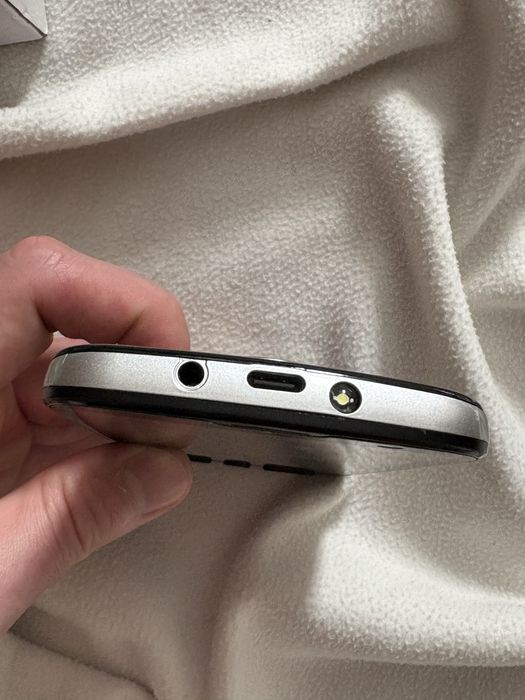 Smartfon Android dualsim