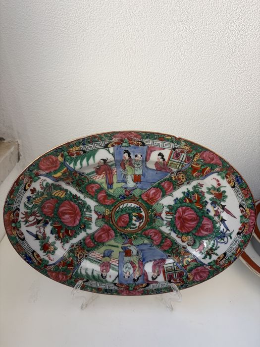 Prato de porcelana chinesa