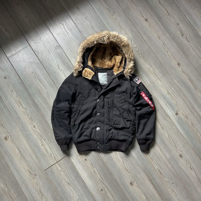 Бомбер Аляска Alpha Industries N2B Fur Hood