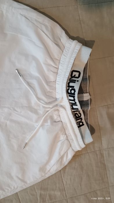 Шорти легенькі з бічними кулісками на зріст 160