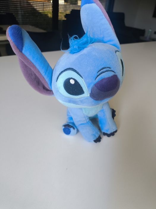 Grająca maskotka Stich