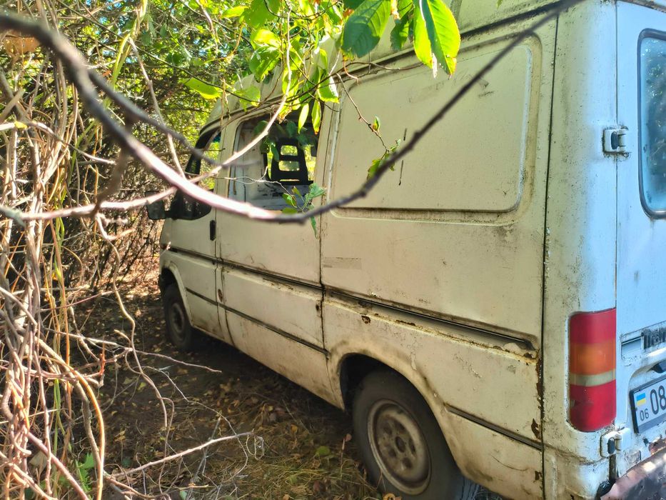 автомобіль Ford Transit