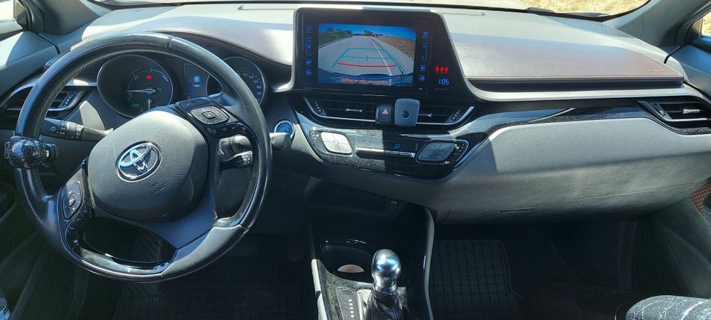 Toyota C-HR 1.8 híbrido
