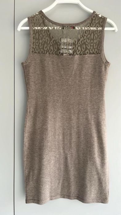 Vestido de Malha e Renda