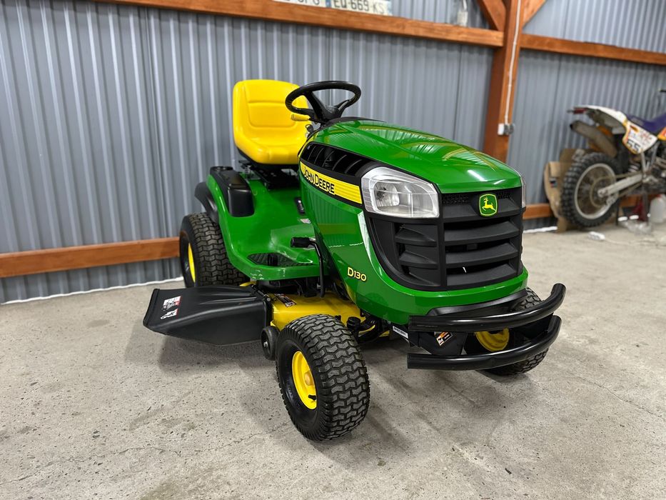 Kosiarka john deere D130 2 cylindry pompa oleju 22KM