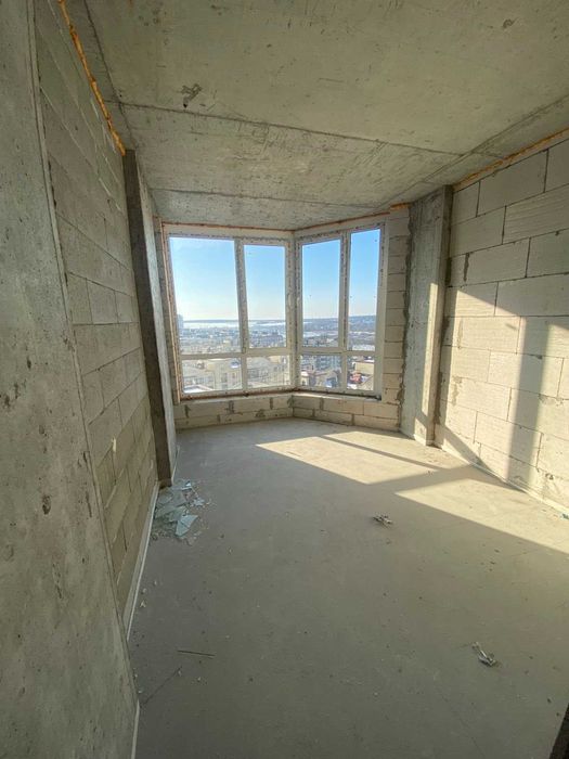 Продам 2к з мінімальним оформленням.Держ програми-ТАК