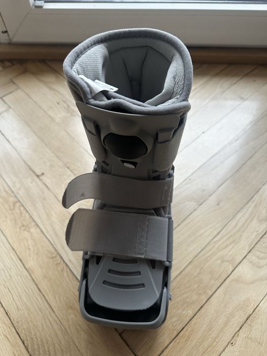 But ortopedyczny typu Walker / orteza