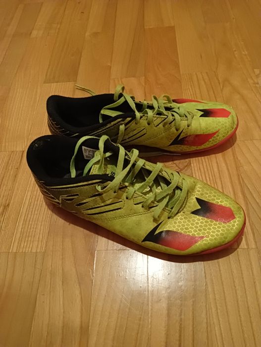 Buty sportowe / halowe marki adidas