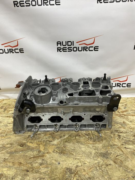 Головка блока циліндрів  ГБЦ Audi A4 B8 A5 Q5  A6 1.8 2.0 TFSI CAE CPM