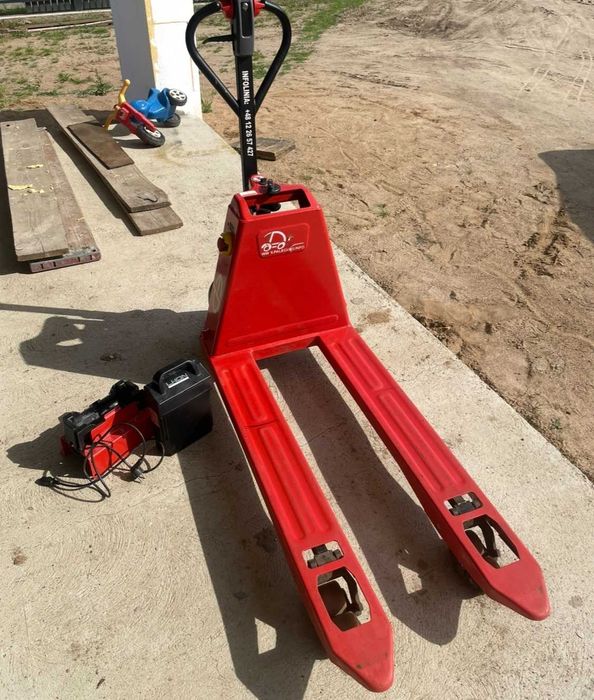 Elektryczny wózek paletowy niskoprofilowy EP EPL1531