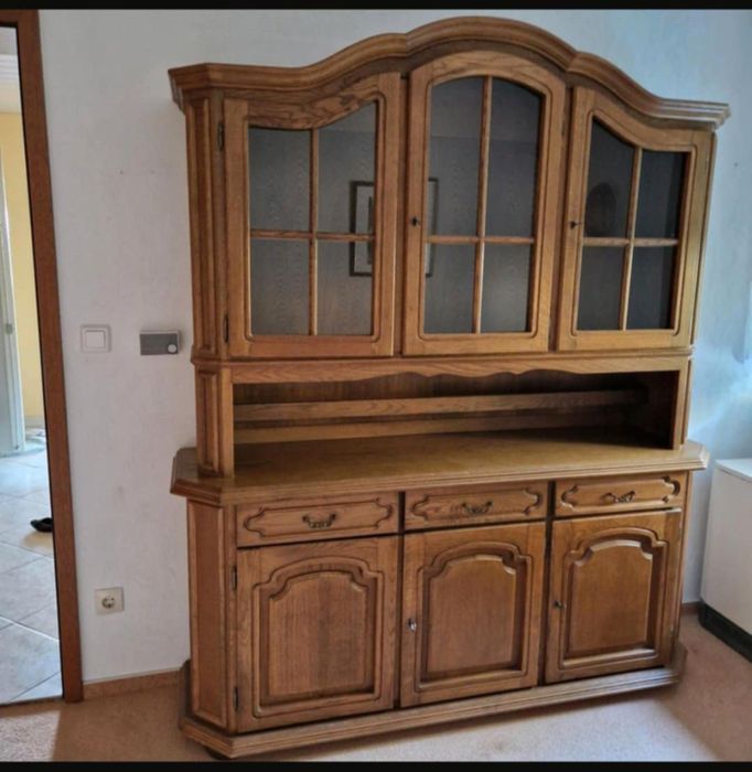 Starodawna witryna, bufet, komoda