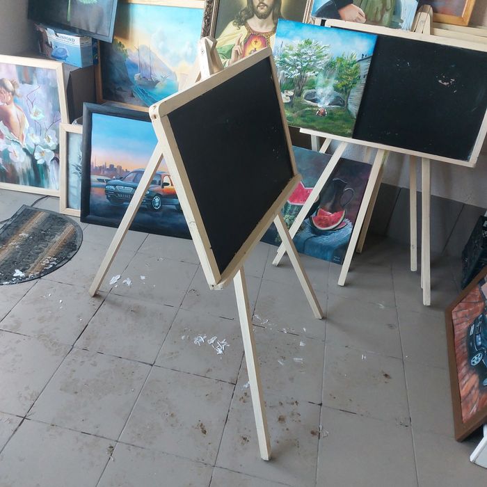 деревянный мольберт для рисования,