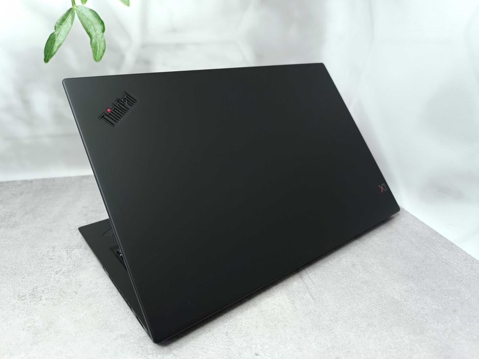 Сенсорний Lenovo ThinkPad X1 Carbon 6 Gen / 14” IPS/i5-8250U/8/256 ГБ