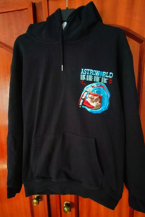 Sweatshirt com capuz