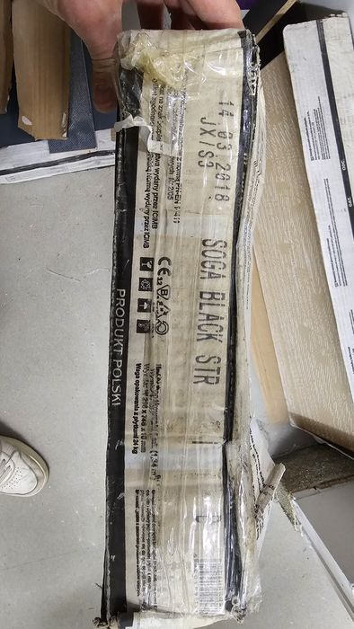 Płytka ścienna Tubądzin Soga Black STR czarne 30x75 12 sztuk, 2,7 m²