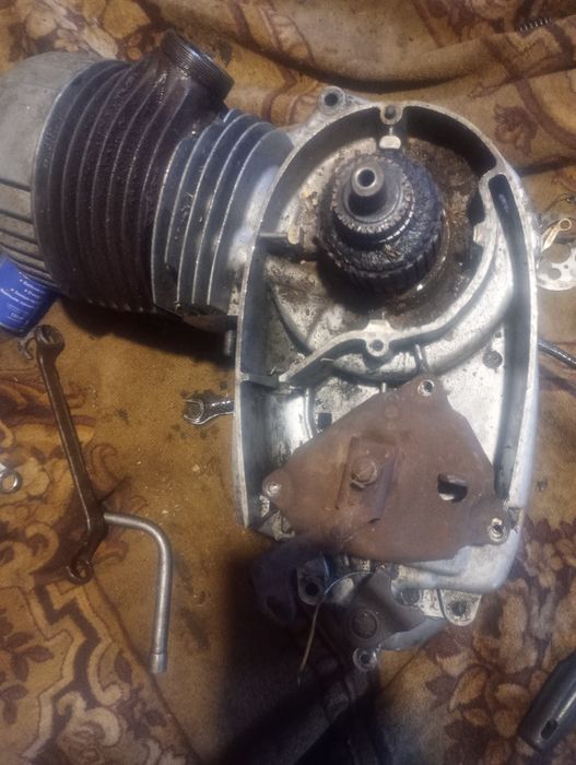 Продам двигатель Ява старушка