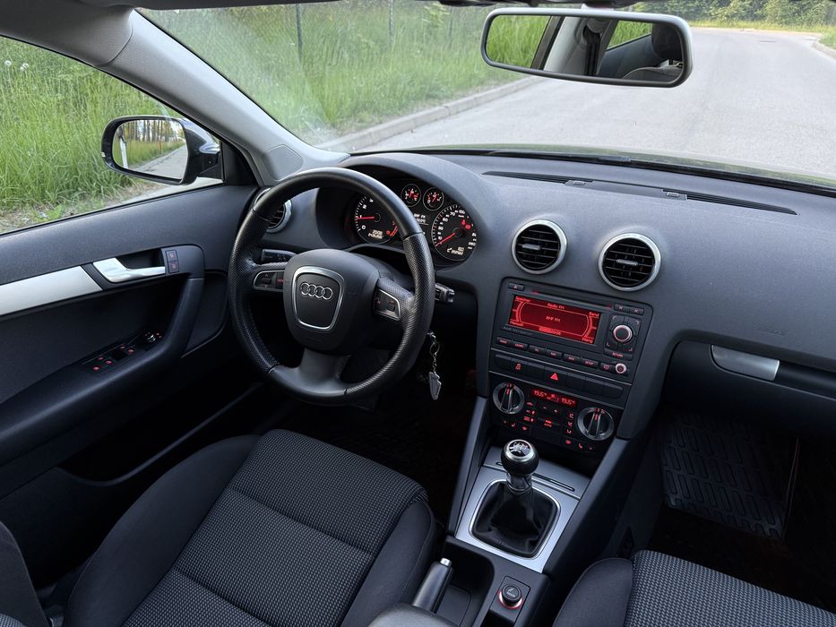 Audi A3 8P 1.6MPI 102KM! Z Niemiec, super stan! 2 kpl. kół! 12/2010!