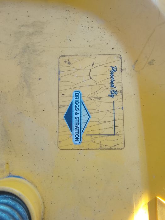 Tractor corta relva garden