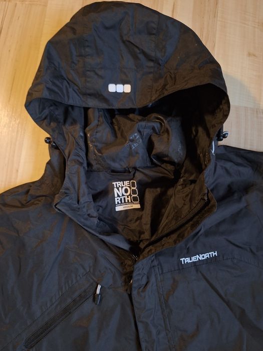 $ Truenorth Kurtka M / L  wodoodporna z kapturem odblaskowa, membrana