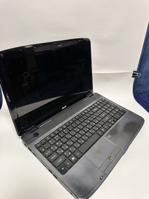 Ноутбук Acer Aspire 5738 (Pentium Dual-Core / 3 GB / 1 TB)