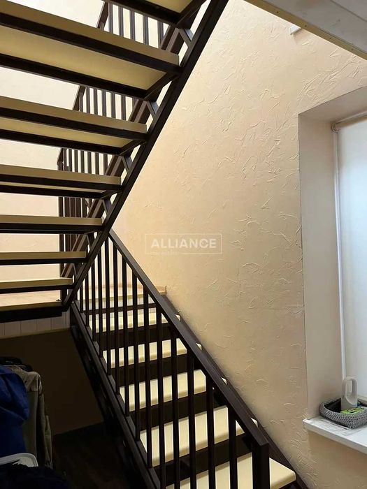 Продам будинок в с. Микуличин