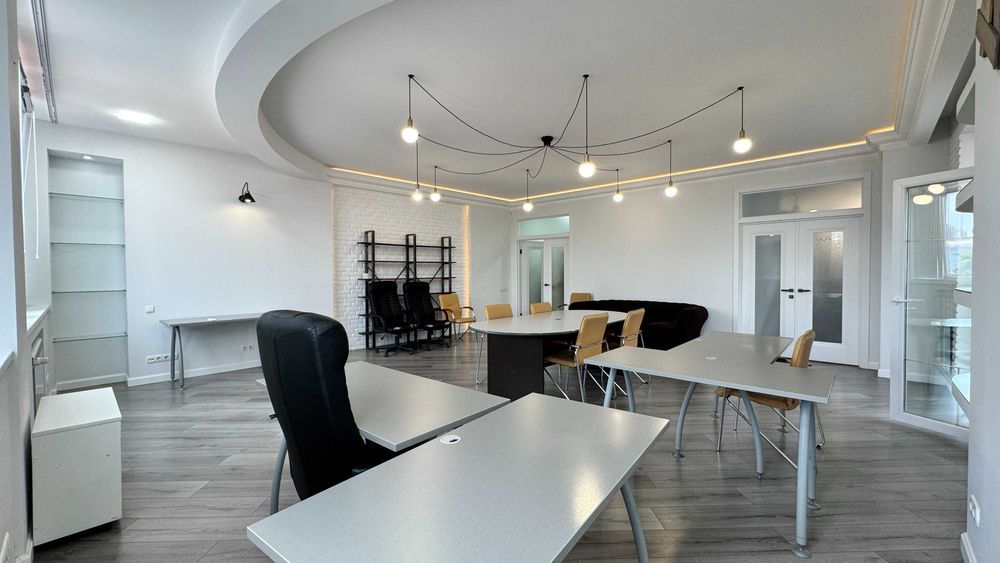 Оренда сучасного офісу на Тичини 18-Б, Генератор