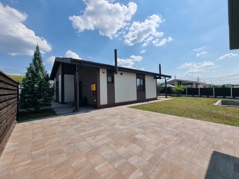 Без комісії будинок у заселеному котеджному містечку, сертифікат+