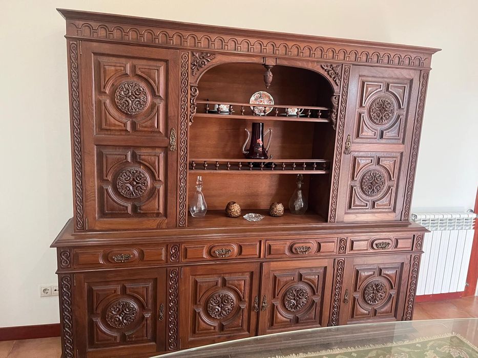 Vendo móveis antigos