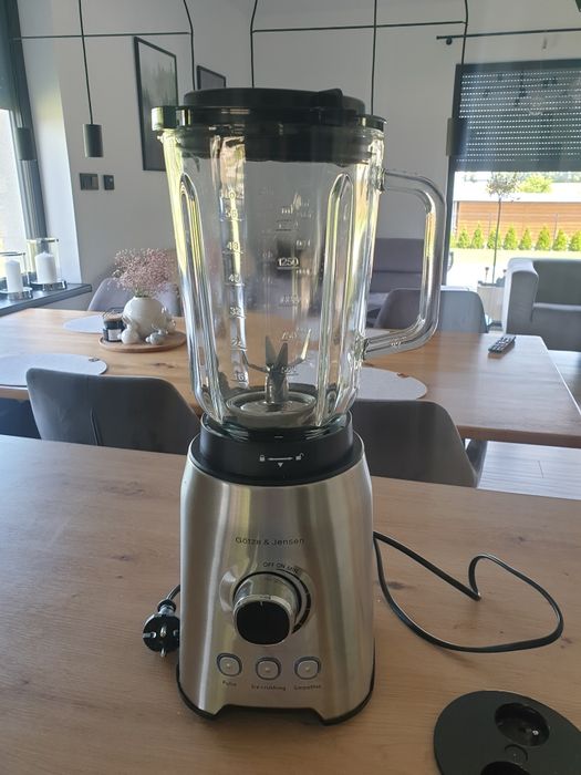 Blender kielichowy prawie nowy