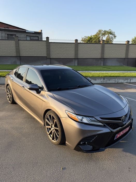 Toyota camry 70