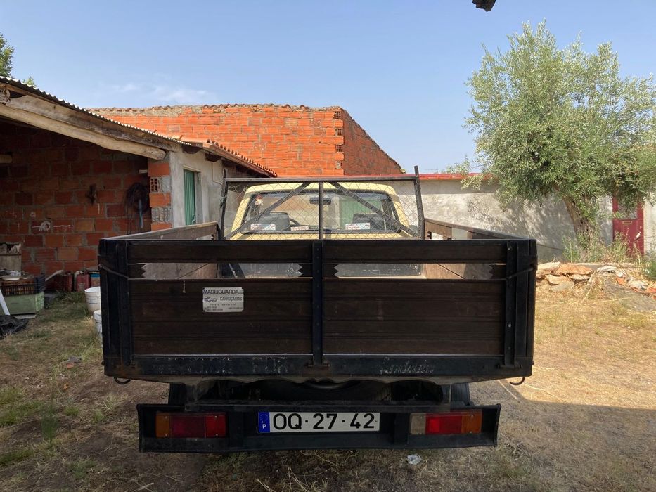 Toyota Hilux 136.000km comprovados.