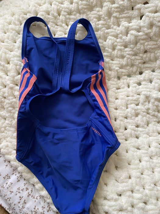 + ПОДАРУНОК Суцільний купальник adidas для дівчинки 128 7-8років шапка для плавання