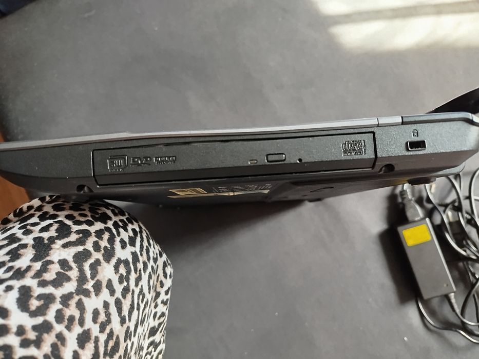 Laptop Acer uszkodzony