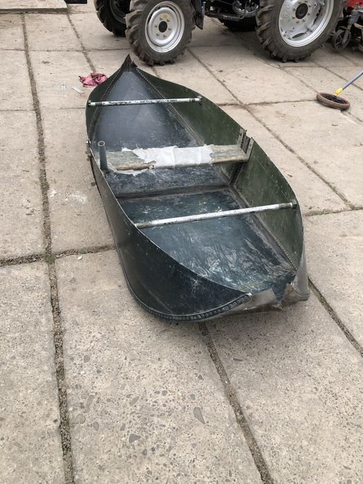 Продам алюмінієву лодку