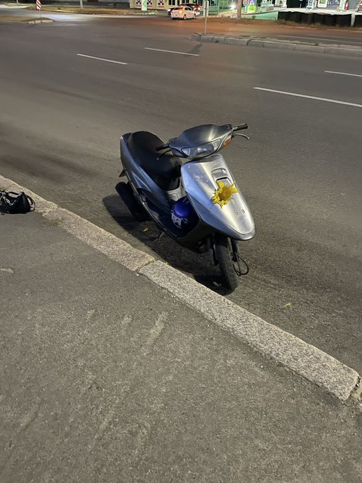 продам honda tact 30 скутер модеп с электро подножкой