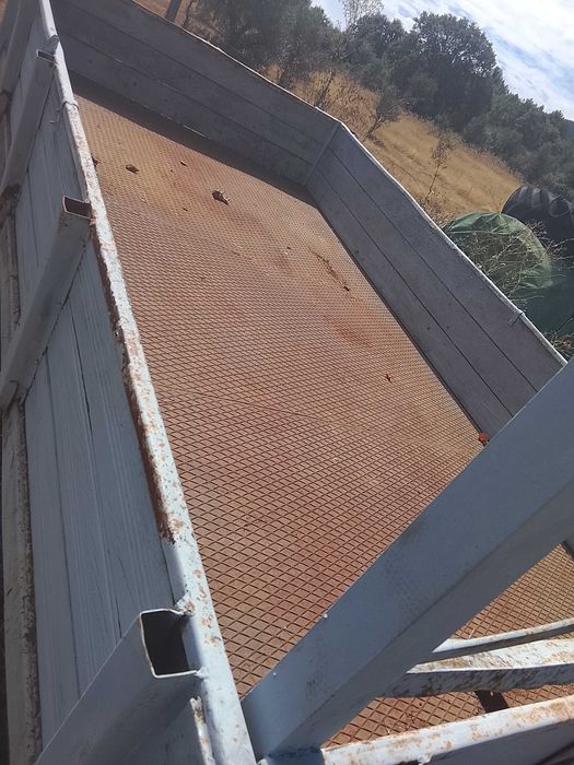 Reboque basculante 5000kg tavares