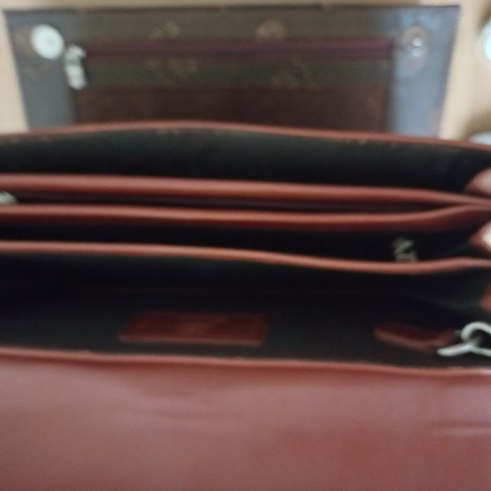Продам папку,барсетку для документов