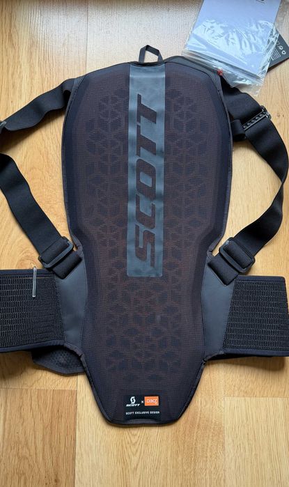Ochraniacz pleców na rower i narty, SCOTT back protector Airflex, rozmiar  S !  Okazja