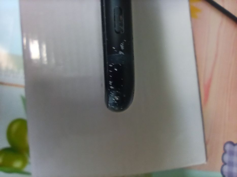 Iphone SE 3 64 gb midnight, на запчастини