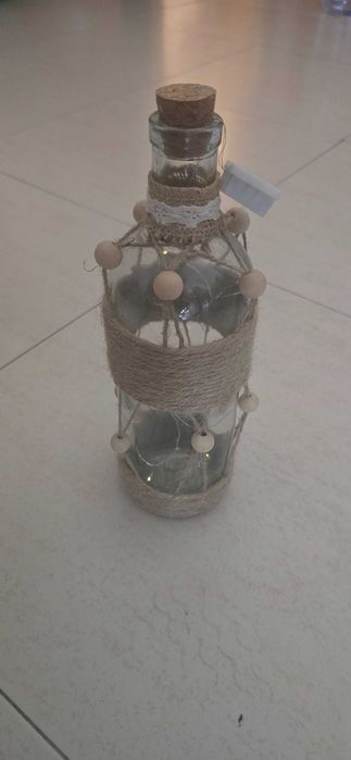 Vendo trabalhos em vários tipos de peças.