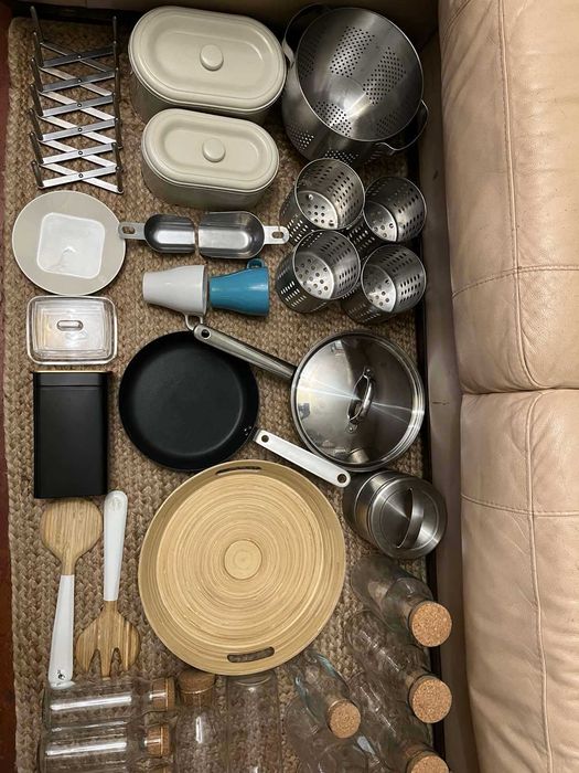 Тарілка чашка лопатка сковорідка банка різний посуд ikea