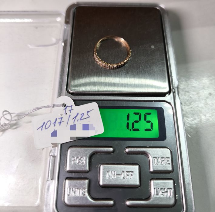 Кольцо золотое р17 (1.25гр)
