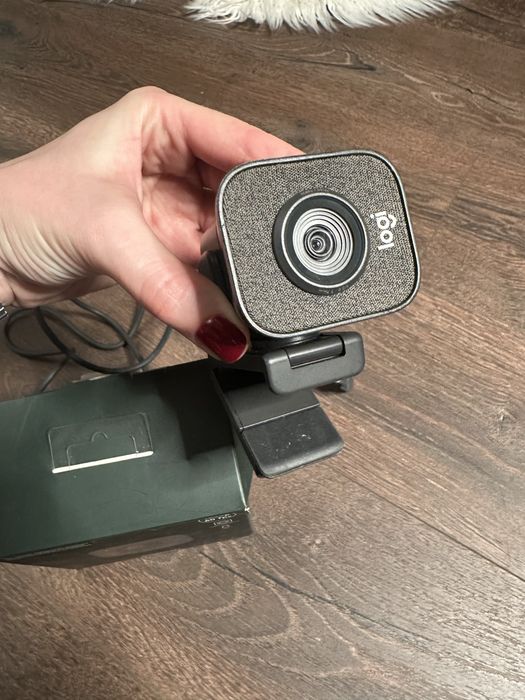 Веб камера logitech stream cam
