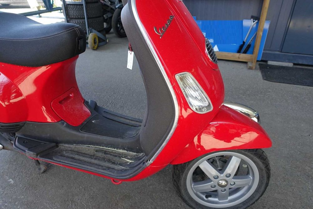 Ретро скутер 2010 Piaggio Vespa LX50