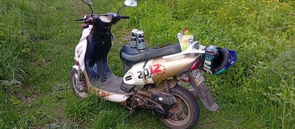 Продам скутера є документи