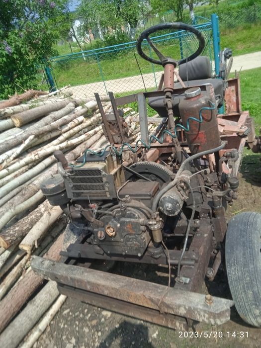 Продається трактор