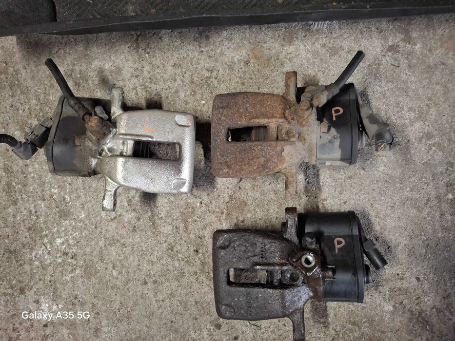 Zacisk hamulcowy VW Passat B6 B7 Passat CC  Nowy typ  12 frezowe