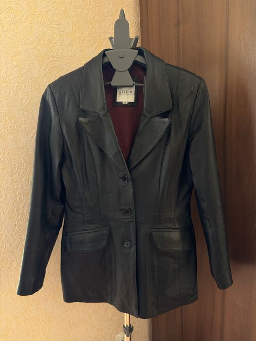 Піджак силуетний з натуральної шкіри