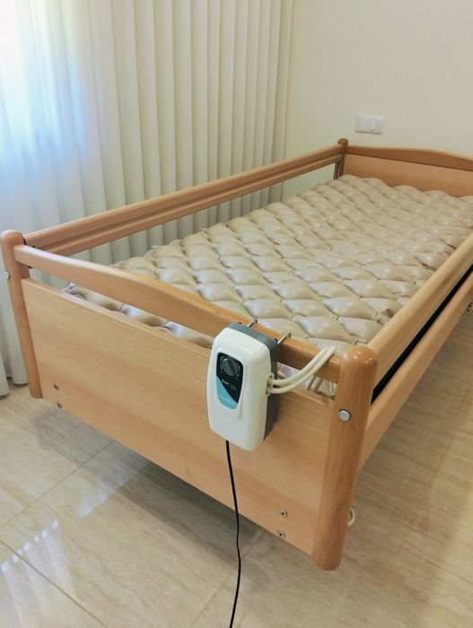 cama articulada + colchão anti-escaras